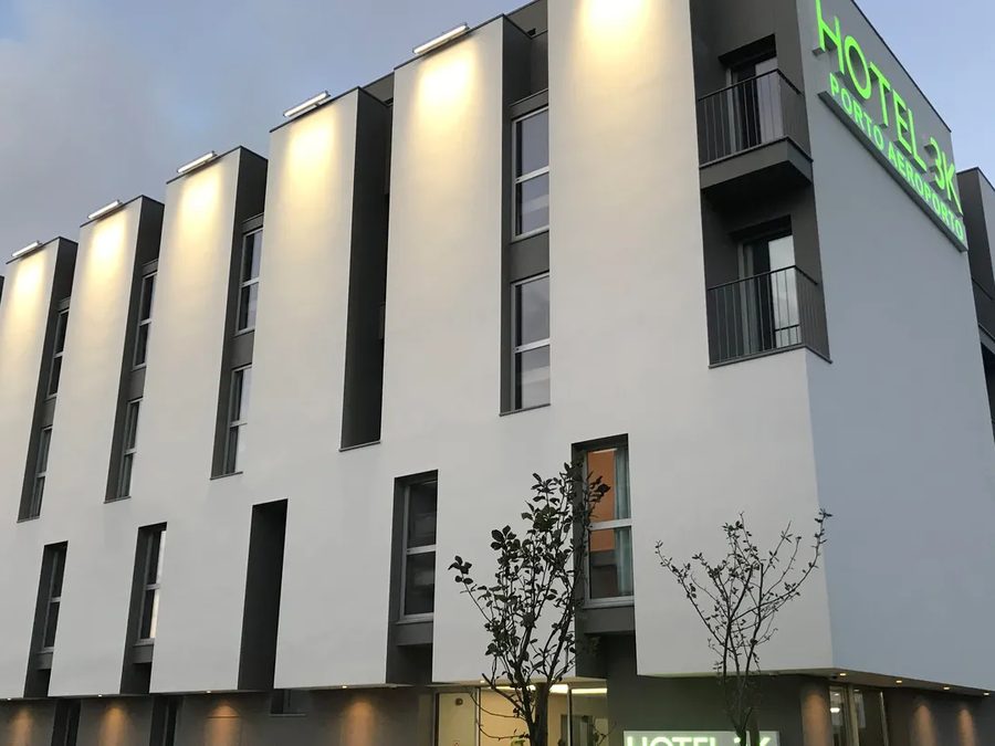 Hotel 3K Porto Aeroporto facade